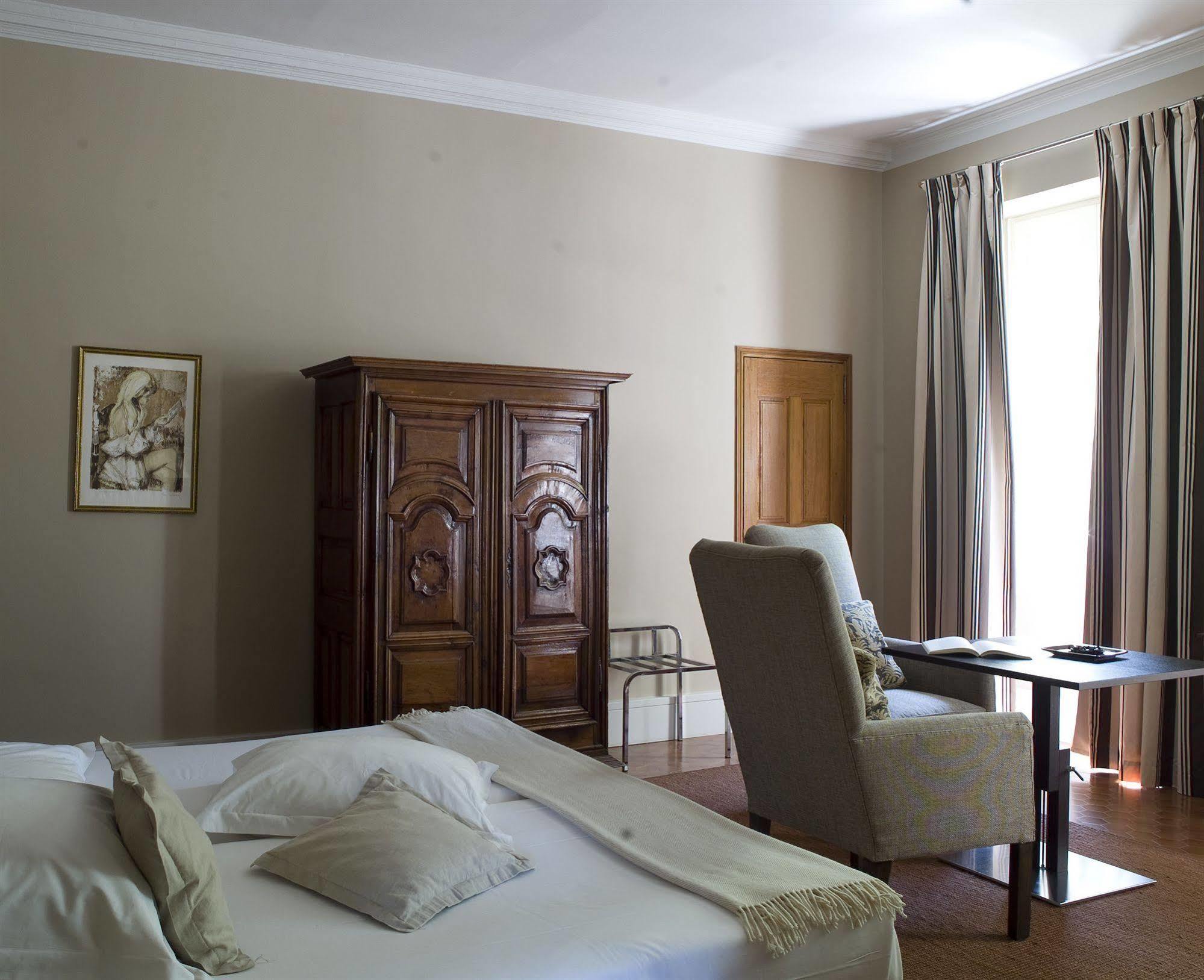 Le Prieure Hotel Villeneuve-les-Avignon Luaran gambar